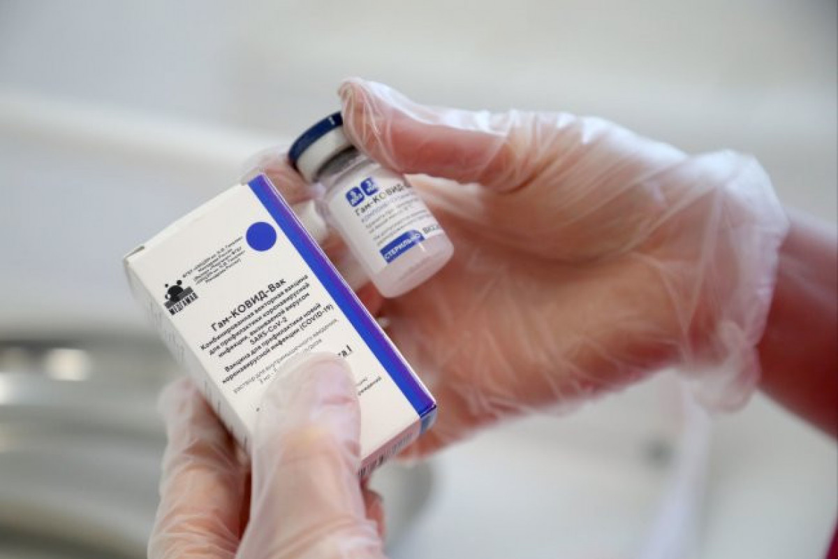 В России начинаются клинические испытания назальной вакцины от COVID-19