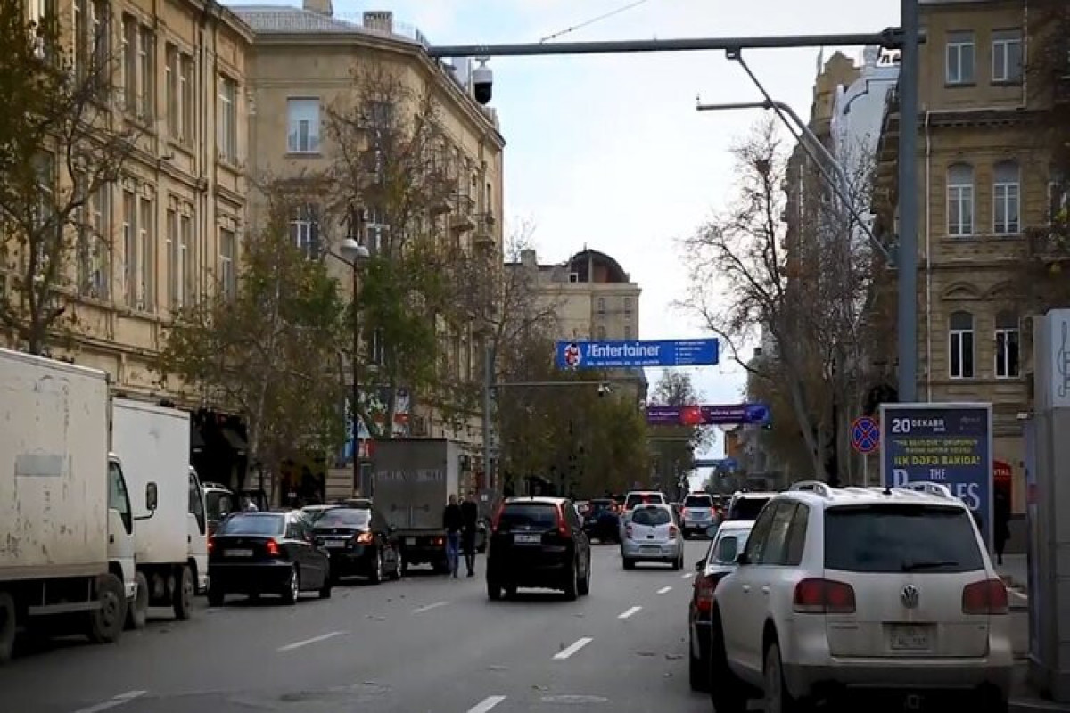 В Баку начинается борьба с незаконной парковкой