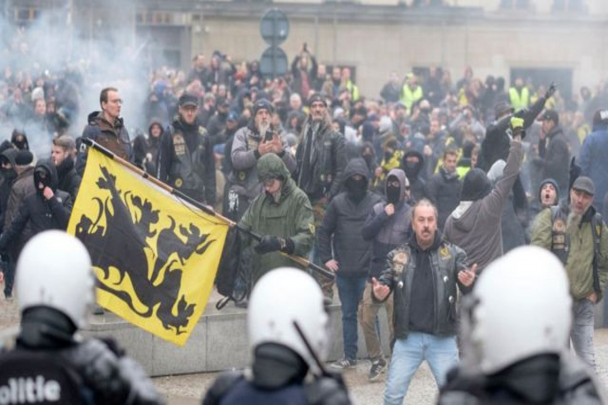 Разбиты витрины: кадры последствий протестов в Брюсселе-ВИДЕО 