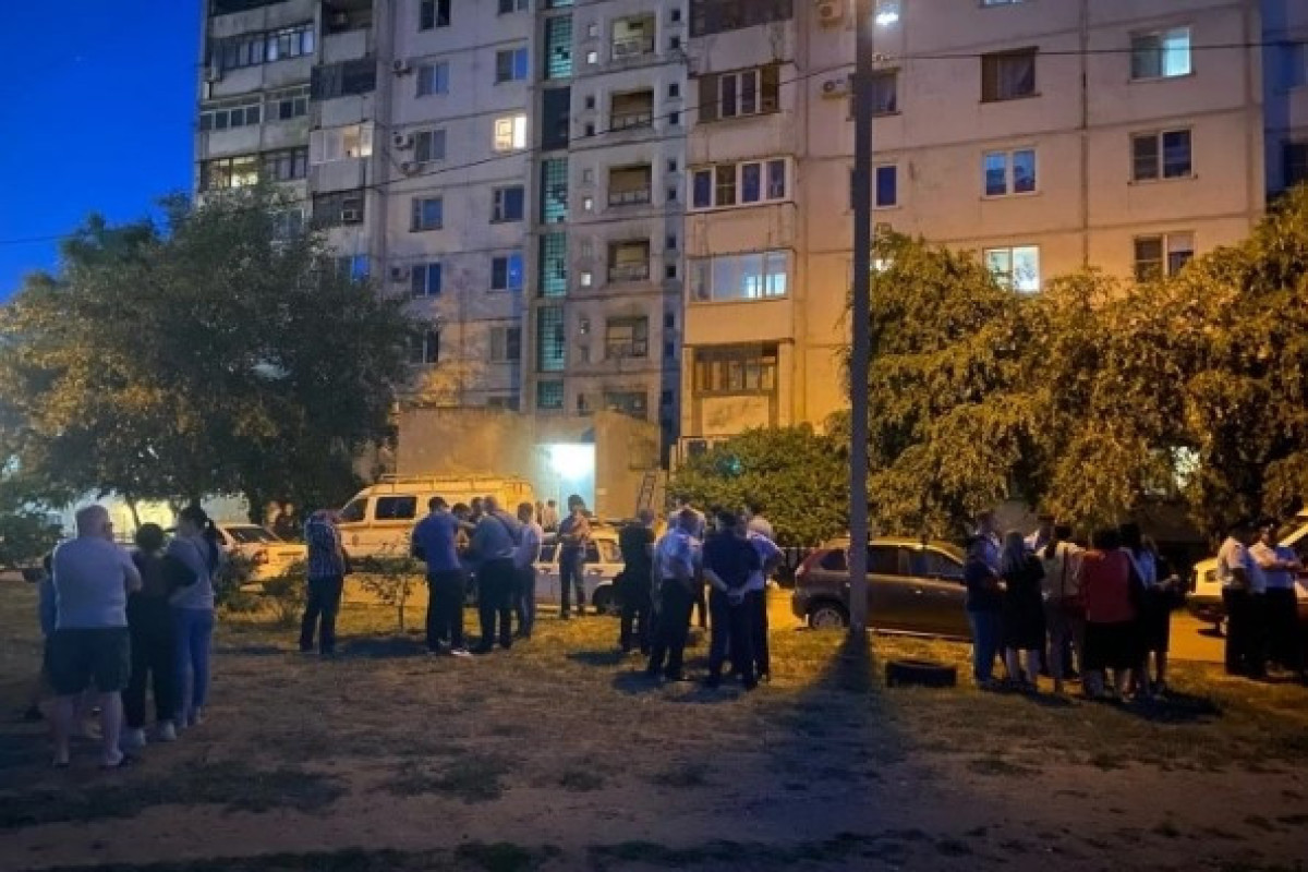 Азербайджанка, выбросившая в России детей из окна высотки и покончившая с собой, оставила предсмертную записку-ФОТО 