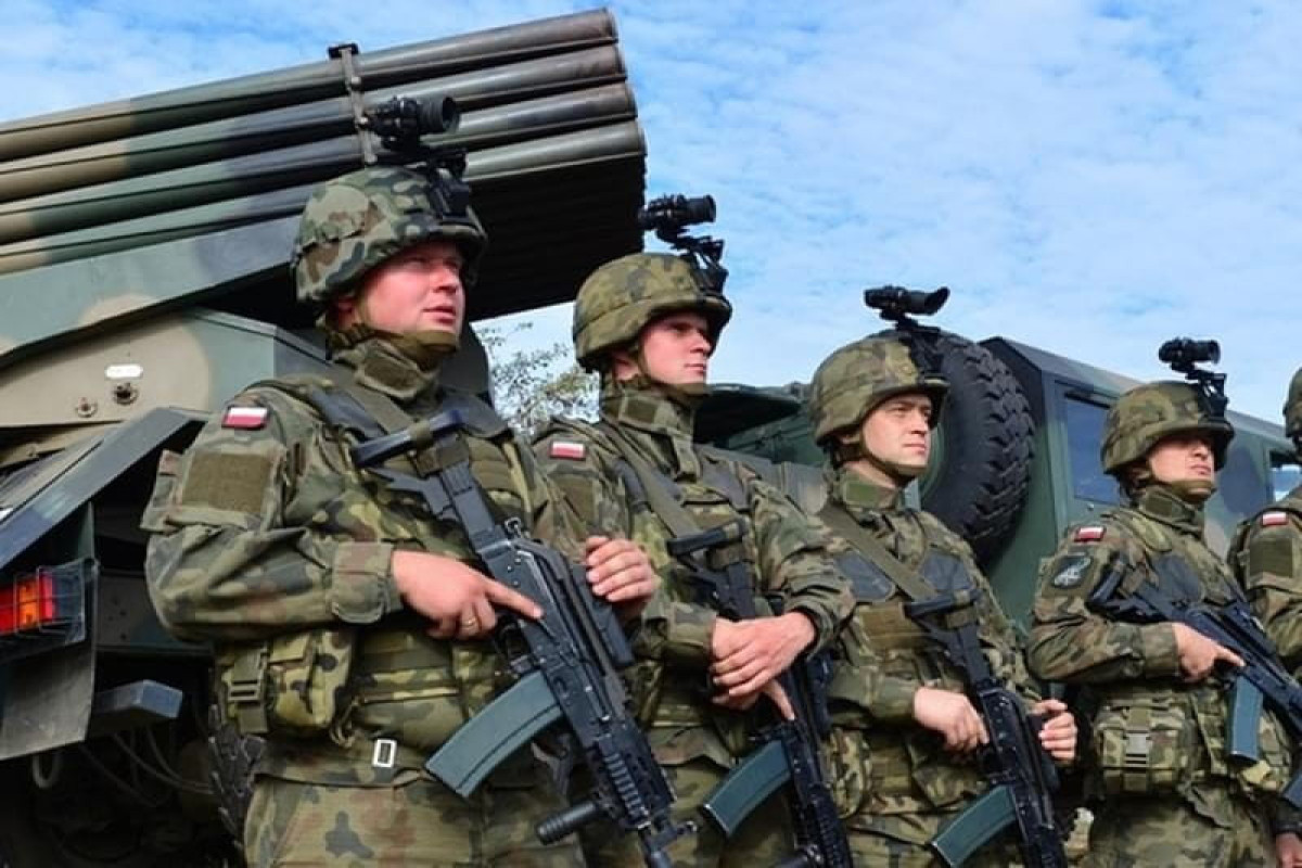 В Польше хотят вернуть призыв в армию, отмененный 14 лет назад