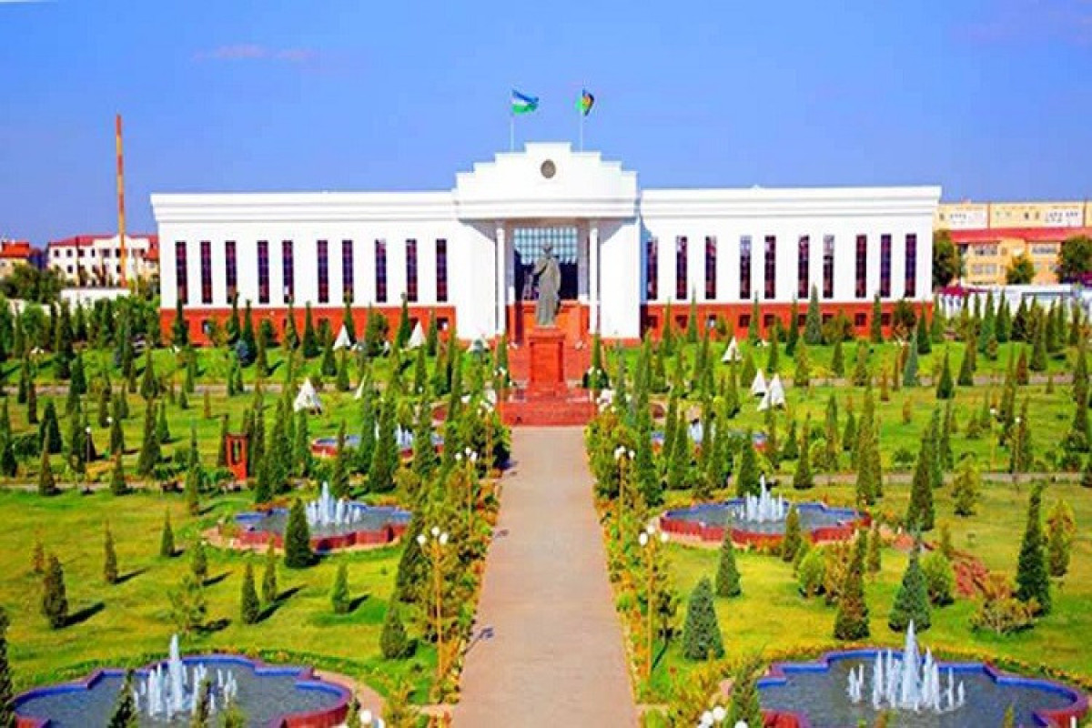 Президент Узбекистана выступил за сохранение суверенного статуса Каракалпакстана