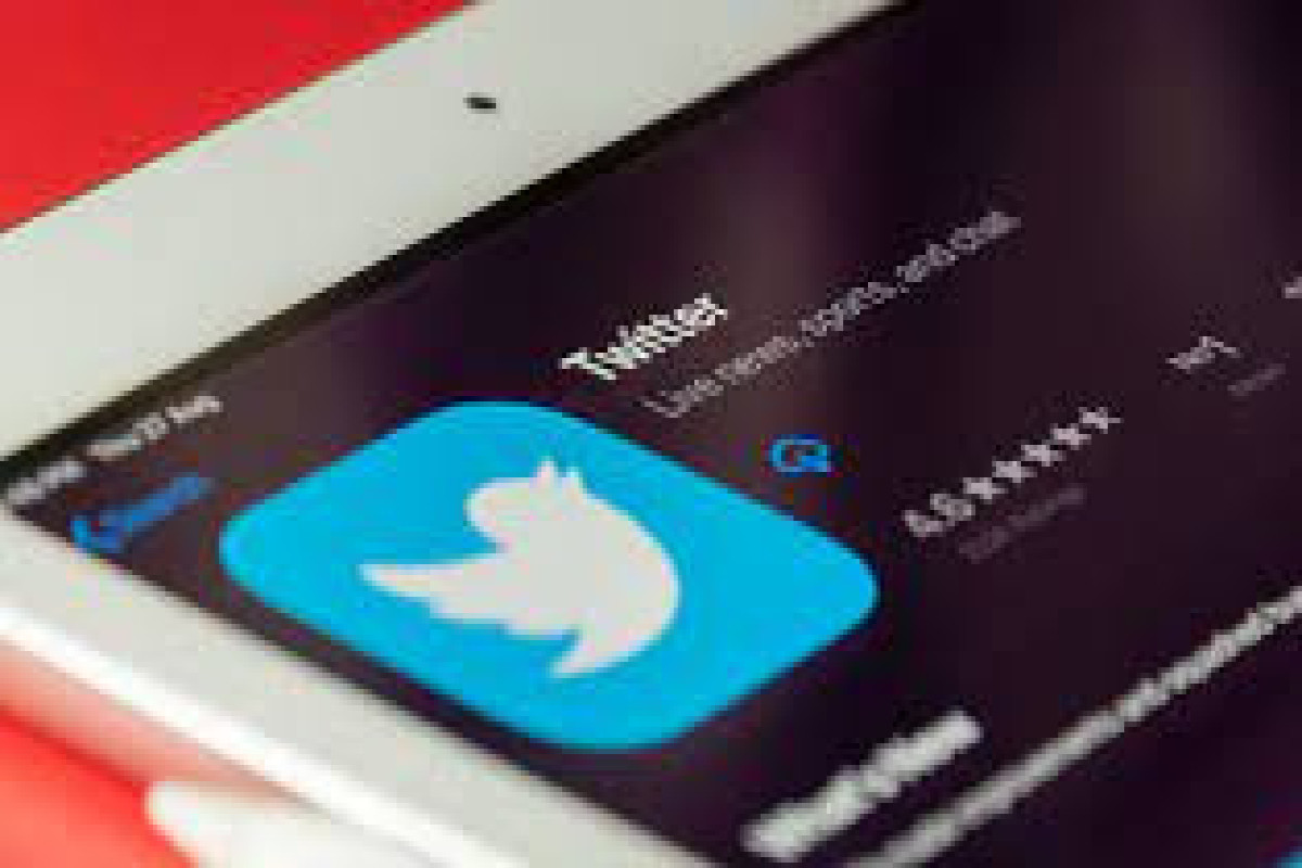 Акции Twitter падают более чем на 9% на фоне срыва сделки с Маском
