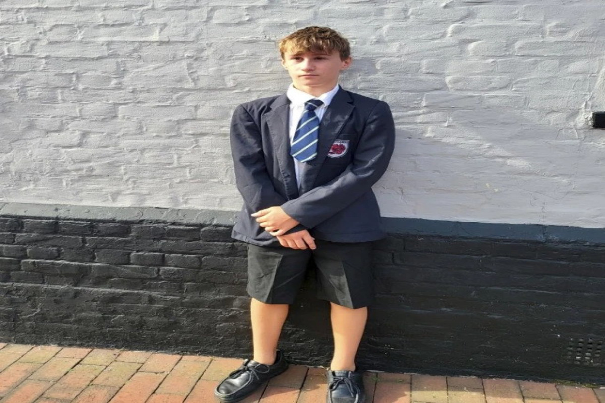 Из-за жары мальчики в Великобритании вынуждены ходить в школу в юбках-ФОТО 