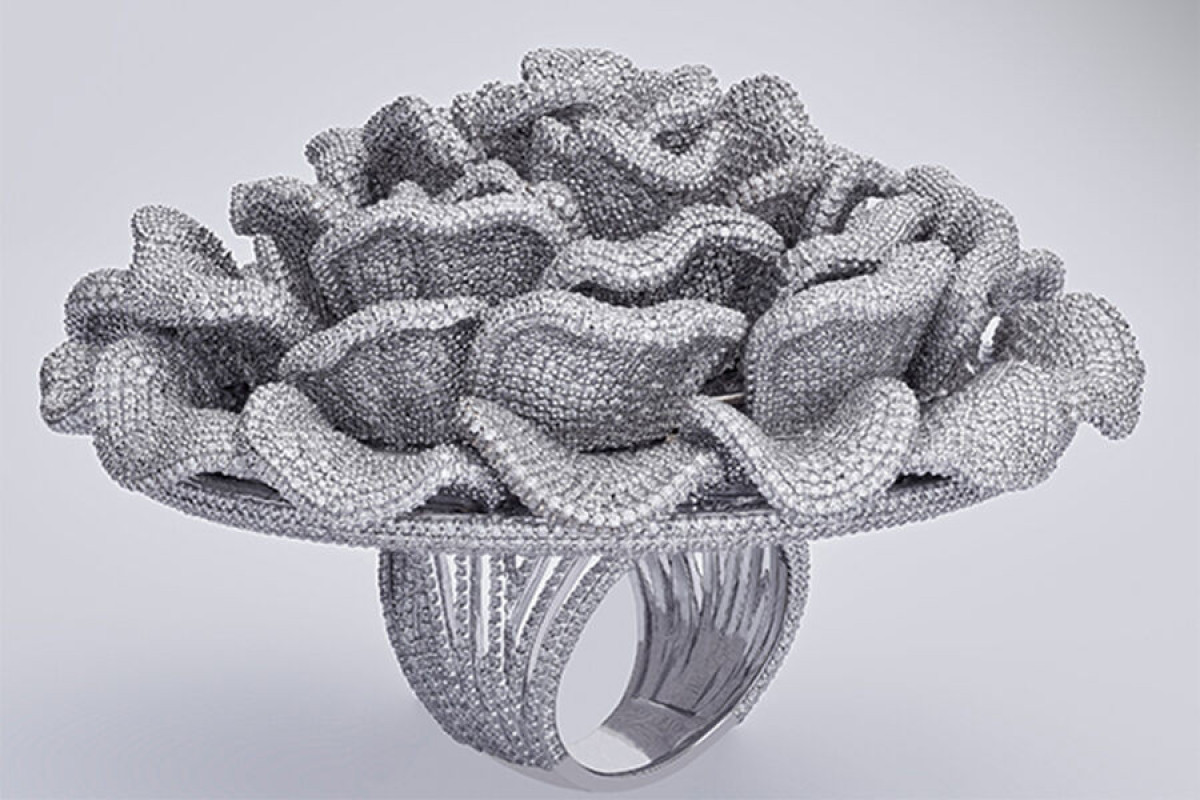 В Индии изготовили кольцо с 24 тысячами бриллиантов