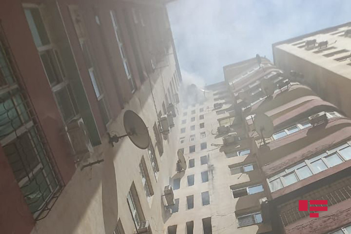 Пожар в многоэтажном здании Баку потушен-ФОТО 