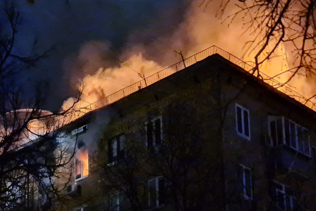 Пожар в восьмиэтажном жилом доме на юго-западе Москвы локализован -ВИДЕО -ОБНОВЛЕНО 