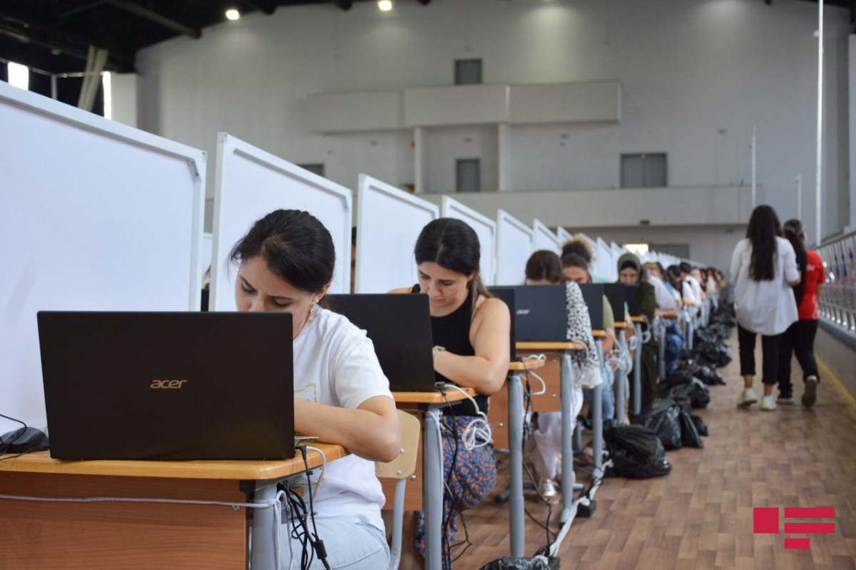В Азербайджане повторно проведут экзамен по математике для кандидатов в учителя