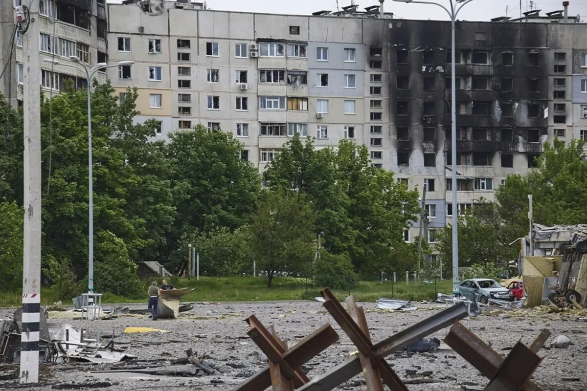 Российские войска нанесли ракетный удар по жилому дому в Украине