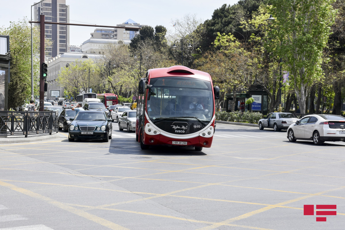 Из-за плотности на бакинских дорогах от графика отстают 38 автобусов - СПИСОК 