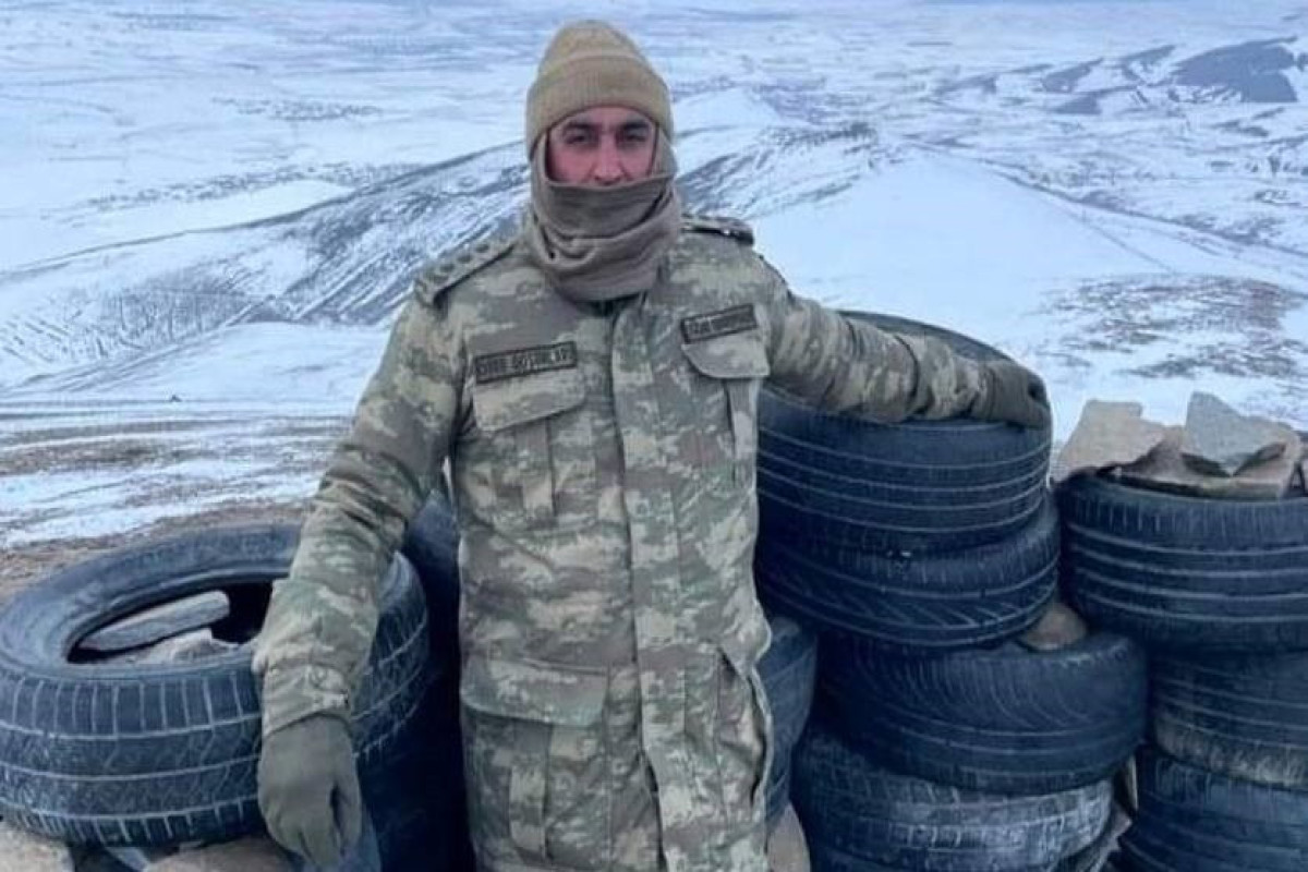Подорвавшемуся на мине азербайджанскому командиру ампутировали ногу