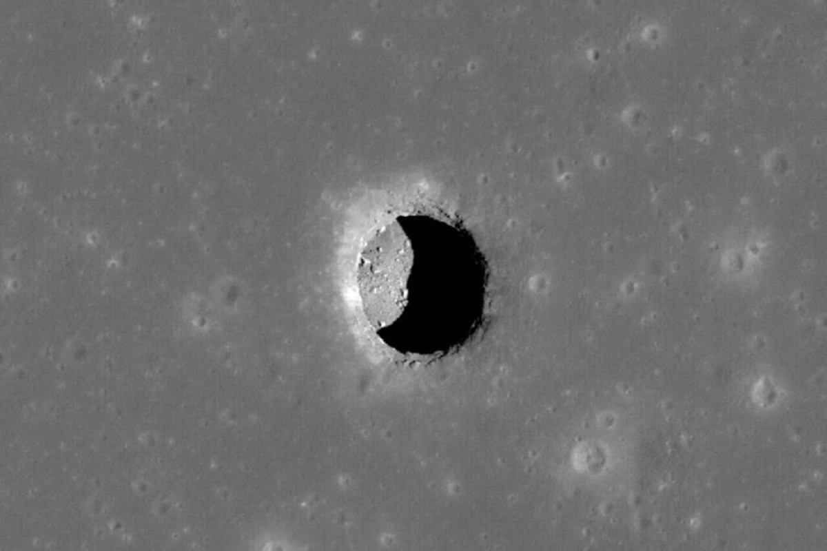 НАСА нашло на Луне пещеры с комфортной для жизни температурой