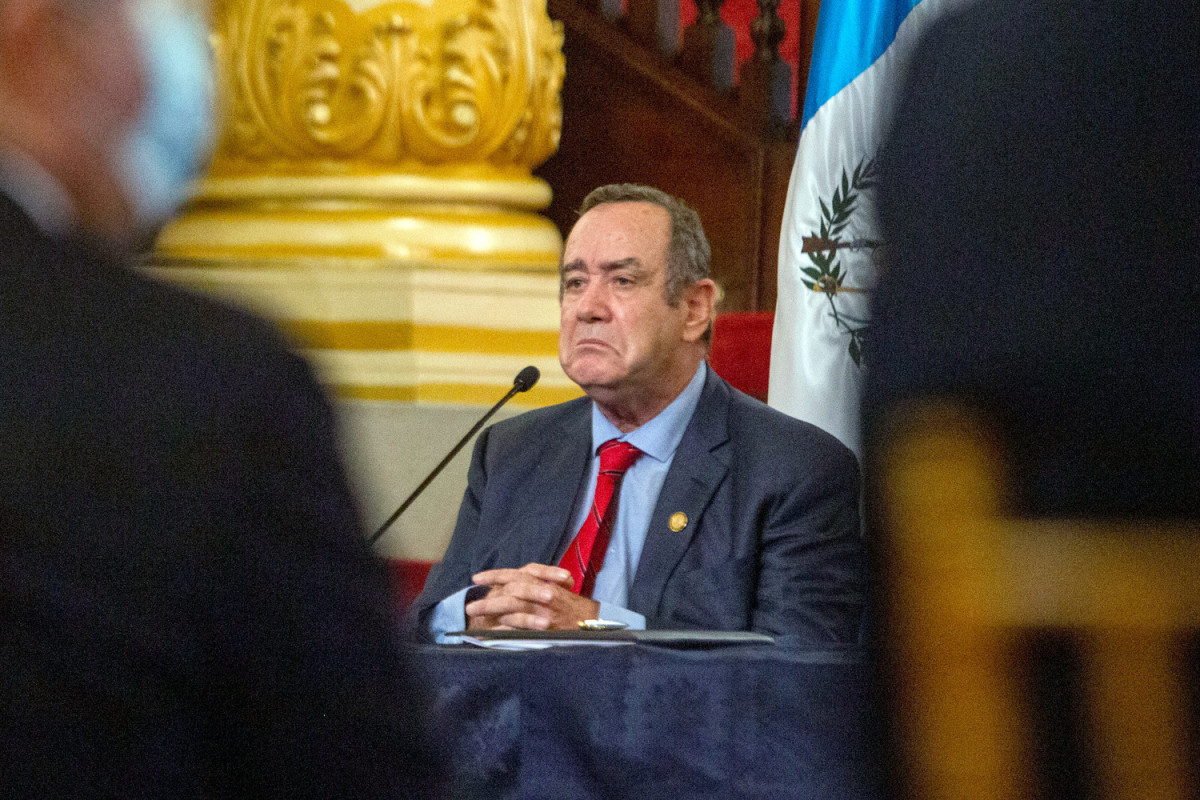 президент Гватемалы Алехандро Джамматтеи