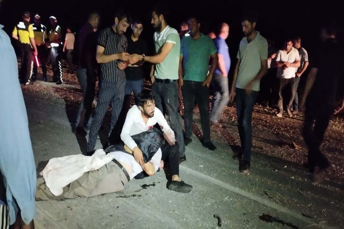 В Кюрдамире в жутком ДТП погибли два человека -ФОТО 