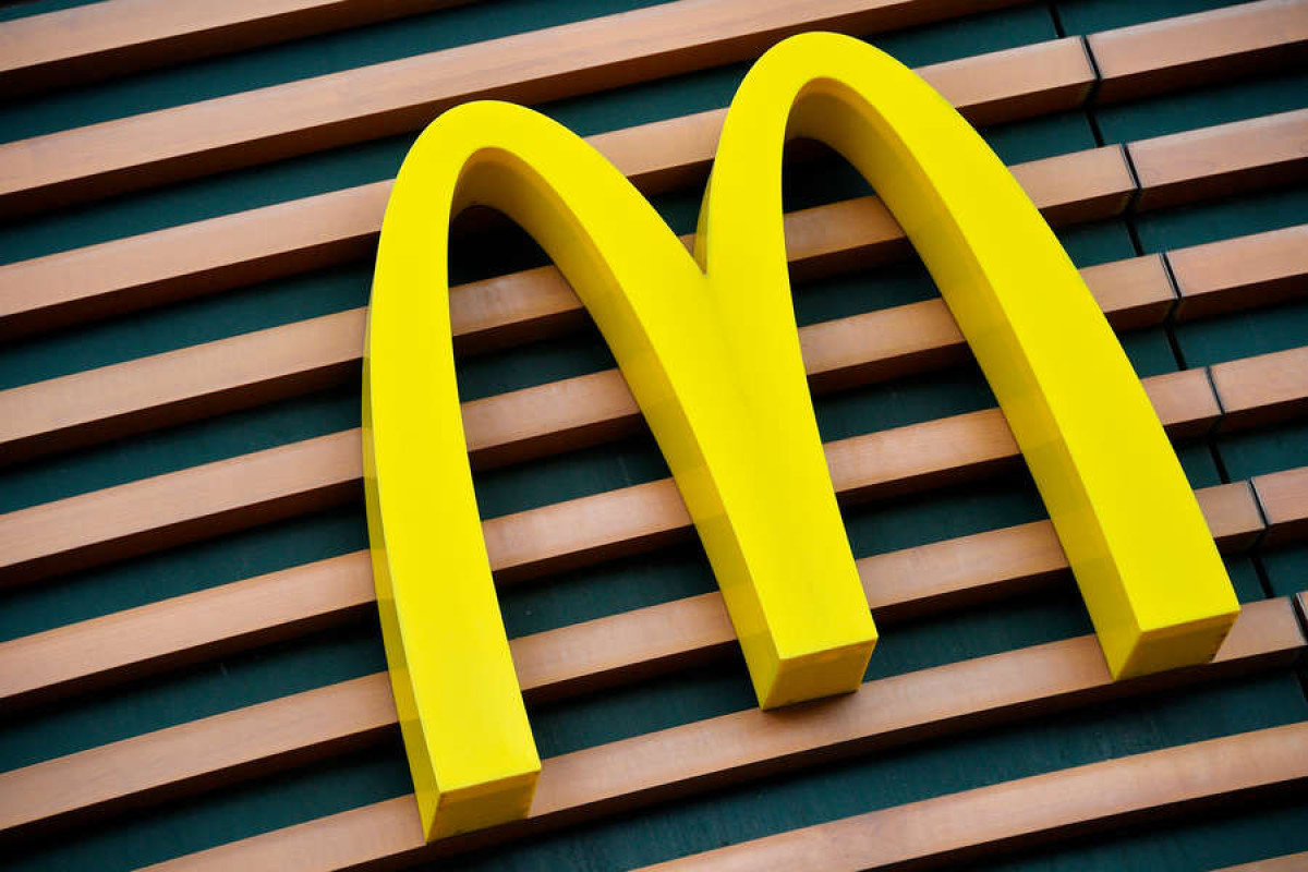 McDonald's в России будет называться "Наше место"