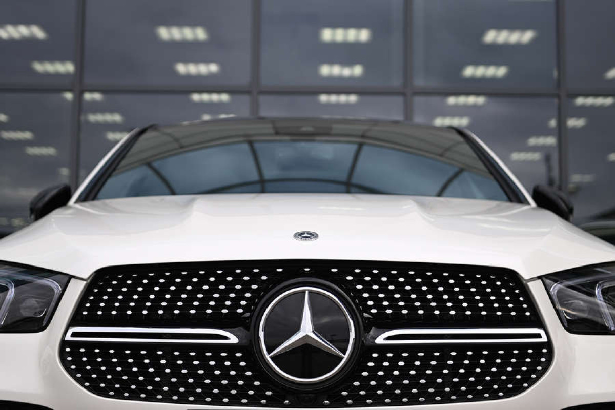 Mercedes-Benz отзывает почти 1 млн автомобилей по всему миру из-за проблем с тормозами