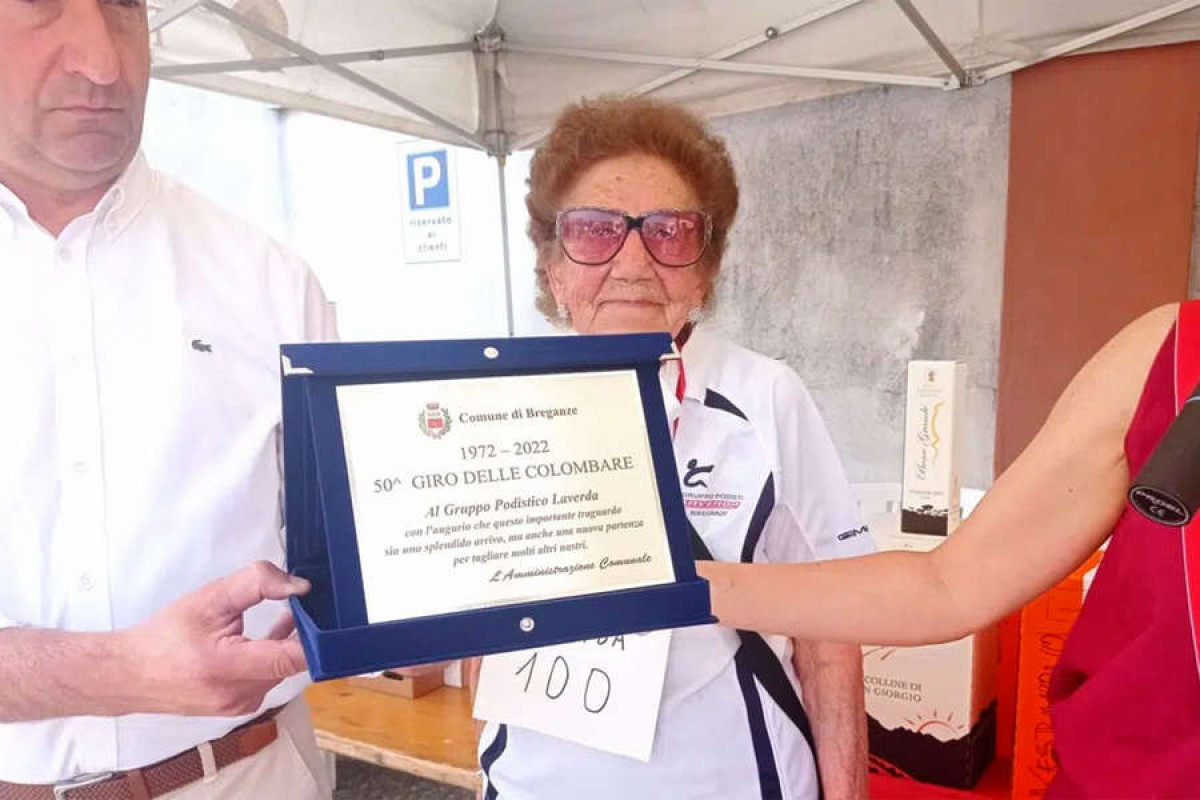 Столетняя итальянка обновила свои водительские права