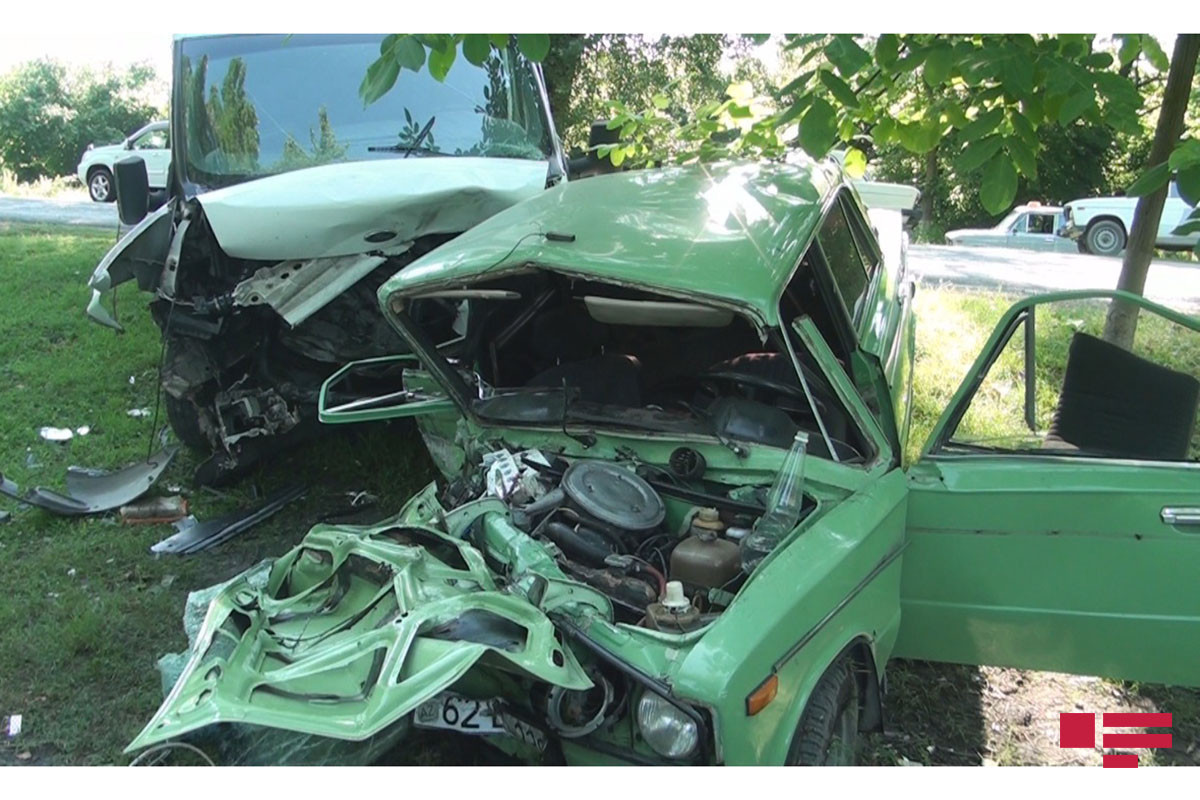 В Загатале столкнулись грузовик и «легковушка», есть пострадавшие-ФОТО 