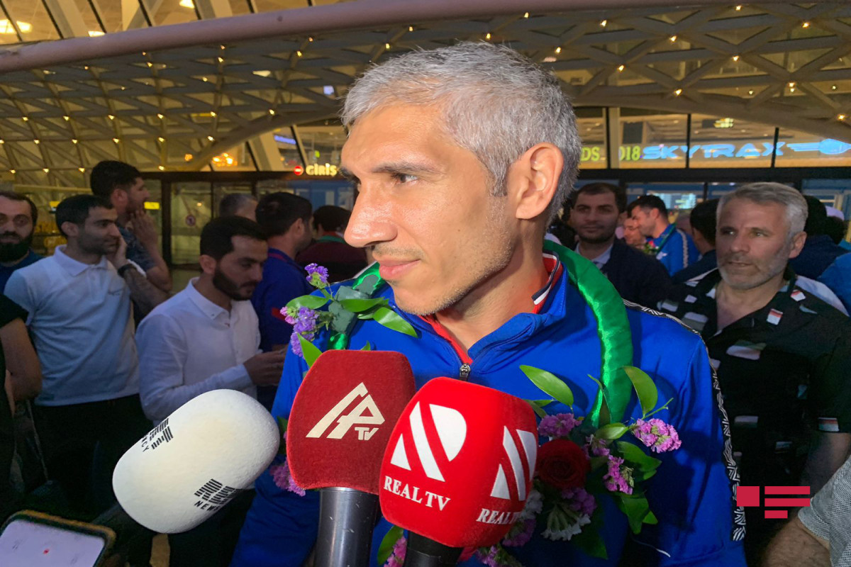 Сборная Азербайджана по мини-футболу вернулась на родину-ФОТО -ВИДЕО 