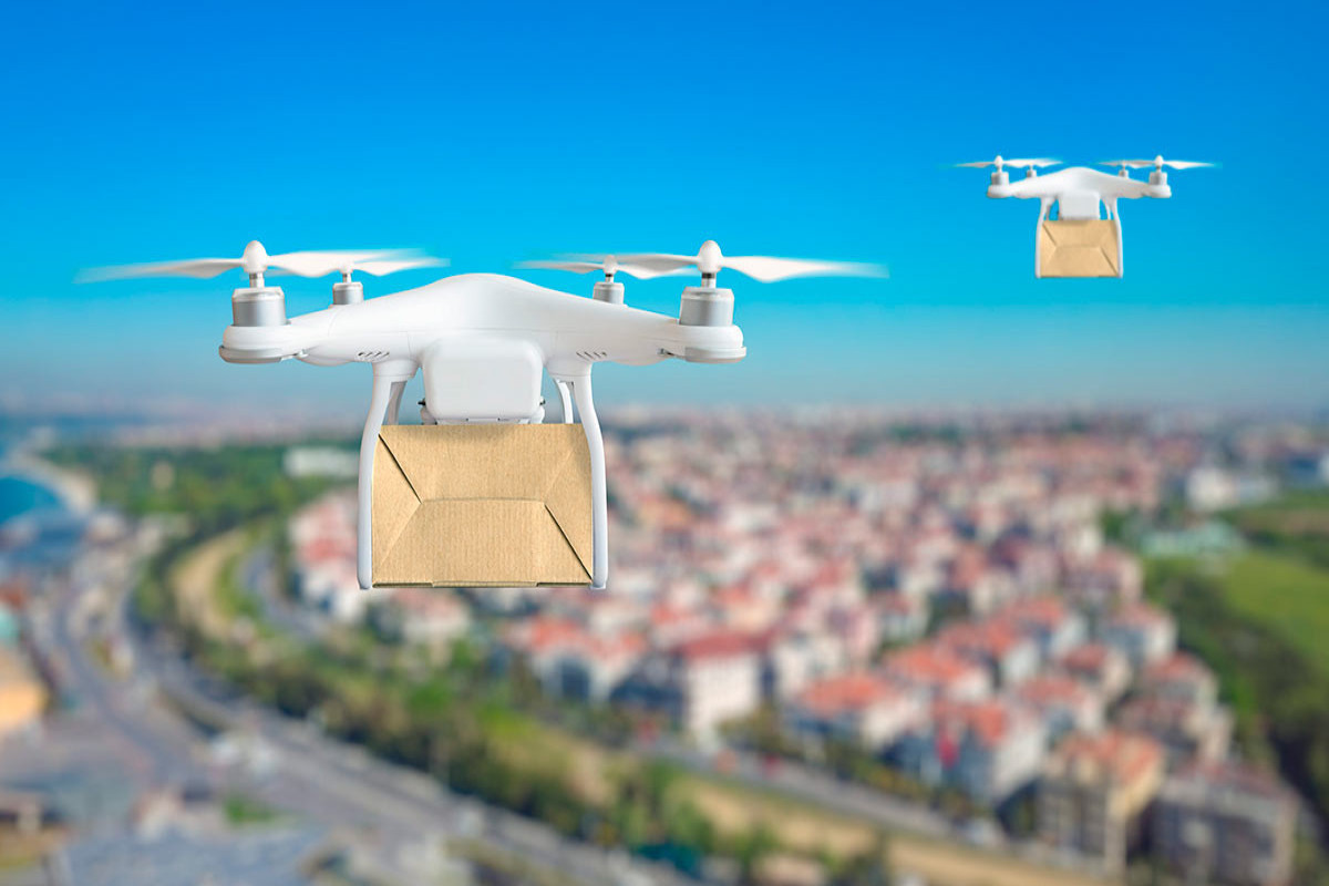 Amazon начнет доставлять грузы при помощи дронов