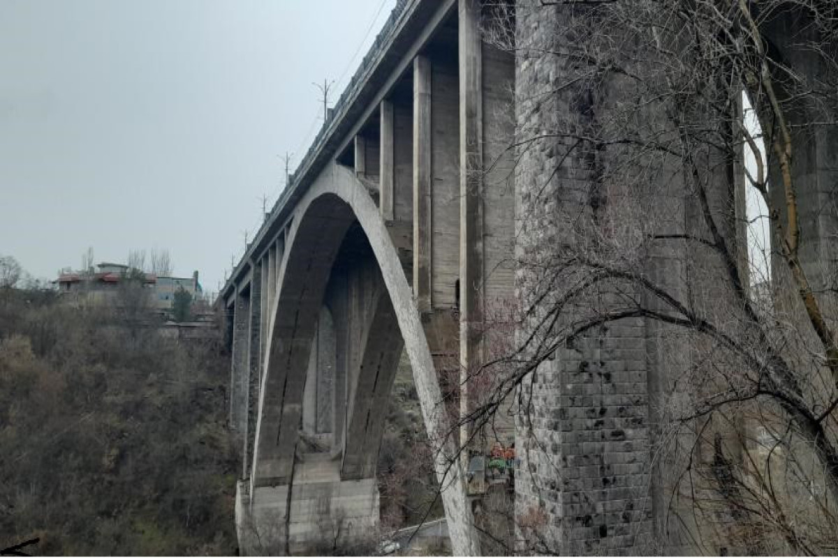 Киевский мост стал последним приютом для жителя Еревана