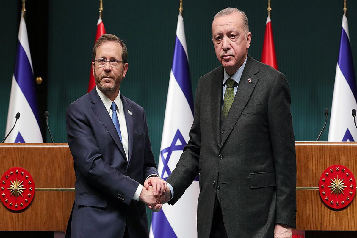 Президент Турции Реджеп Тайип Эрдоган с президентом Израиля Ицхаком Герцогом