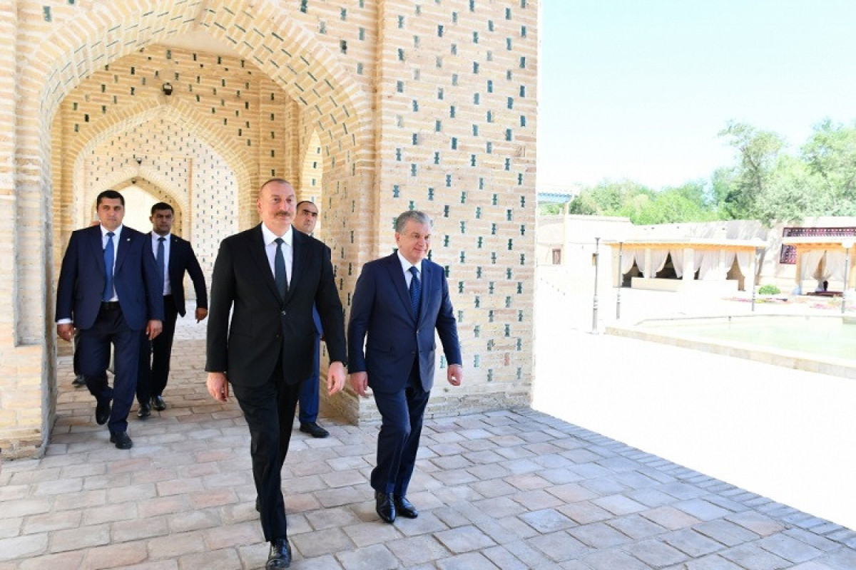 Ильхам Алиев ознакомился в Узбекистане с заповедником Иджан-Гала и дворцом «Нуруллабой» -ФОТО 