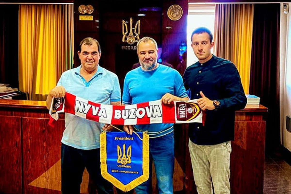 Федерация футбола Украины наградила азербайджанца за поддержку клуба в военное время