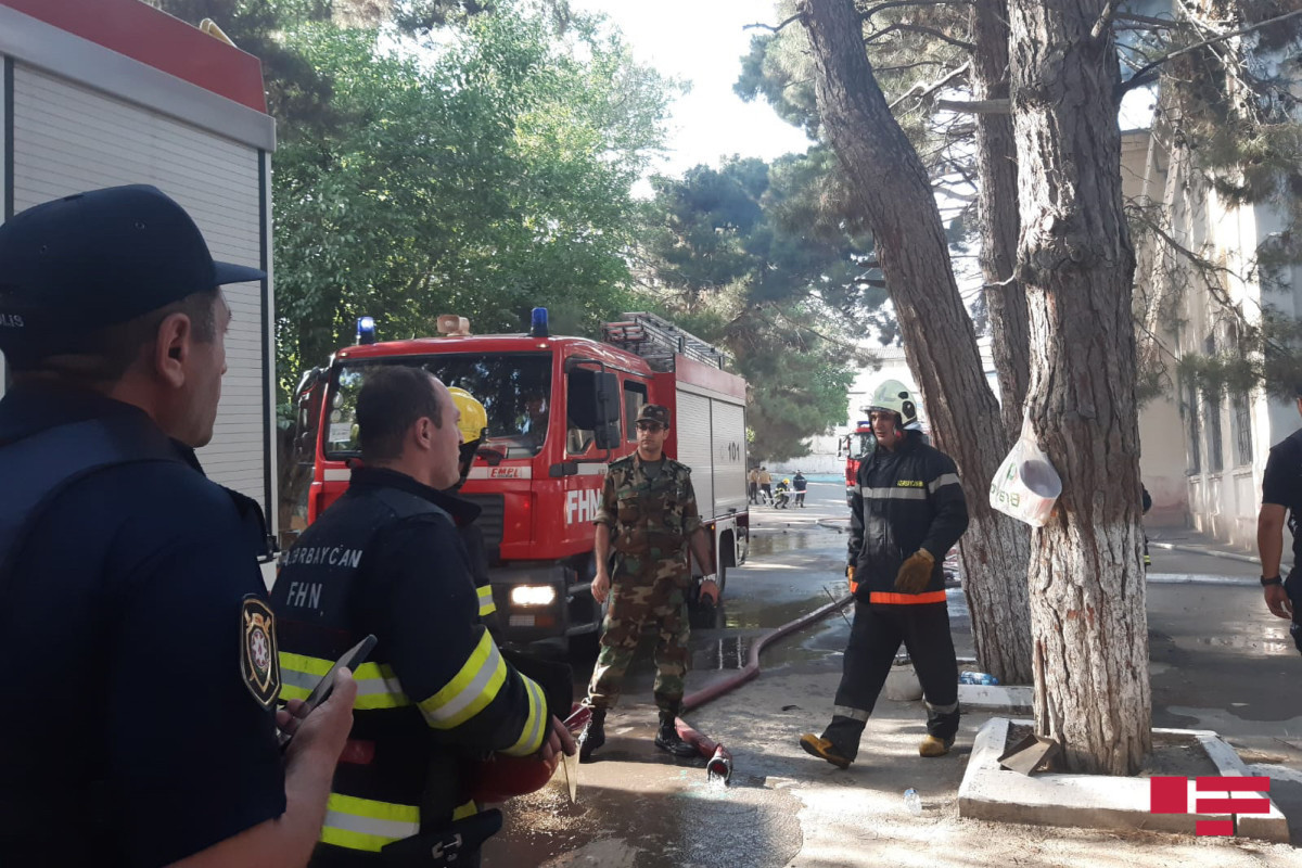 Пожар в школе в Баку потушен-ФОТО -ОБНОВЛЕНО 