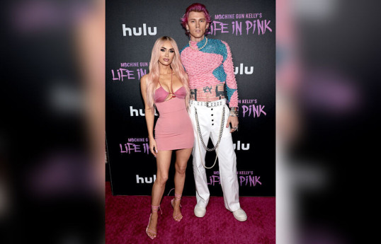 Меган Фокс, Machine Gun Kelly