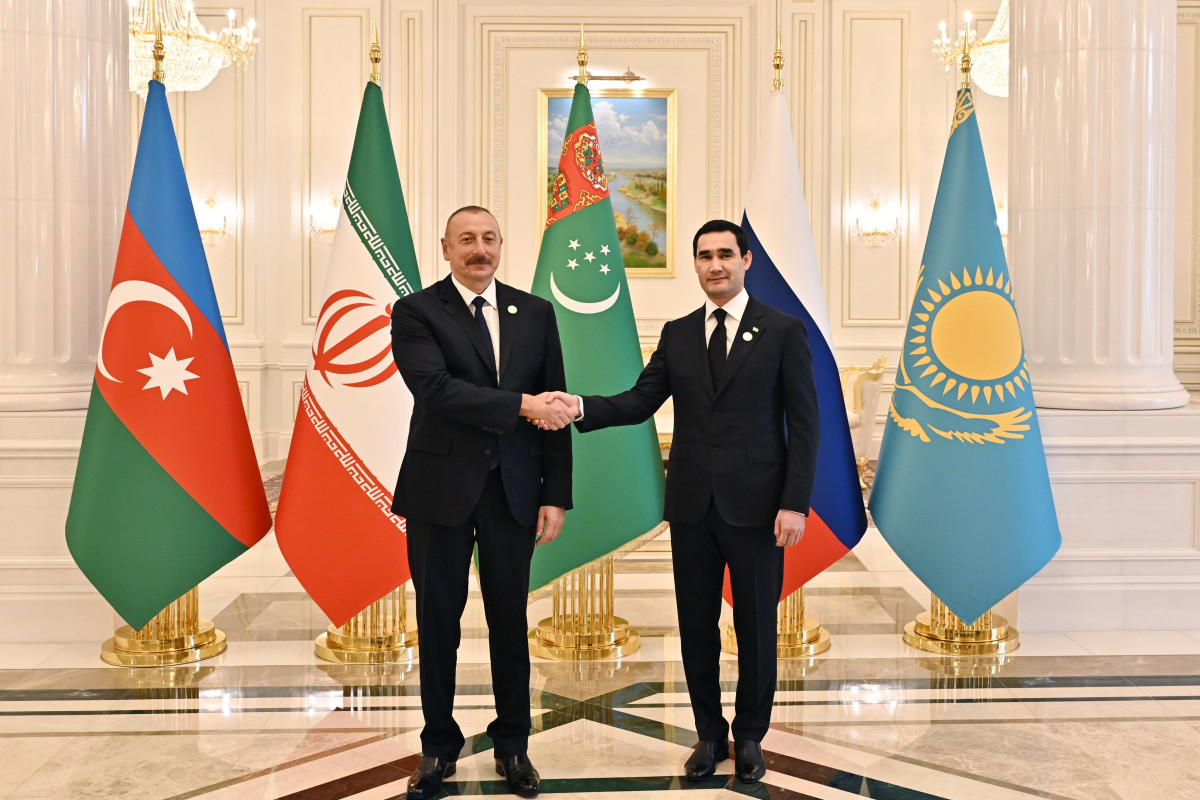 Президенты Азербайджана и Туркменистана встретились в Ашгабаде