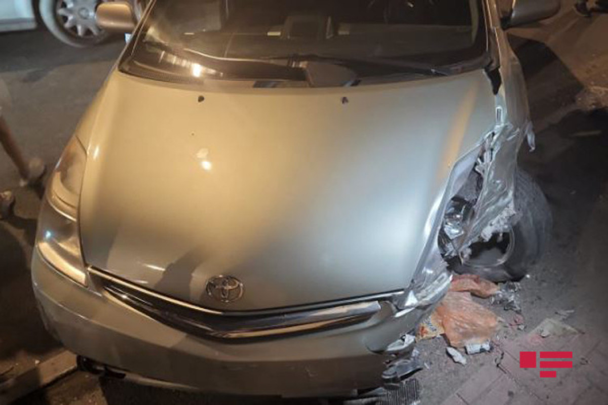 В Баку столкнулись четыре автомобиля, есть пострадавшие-ФОТО 