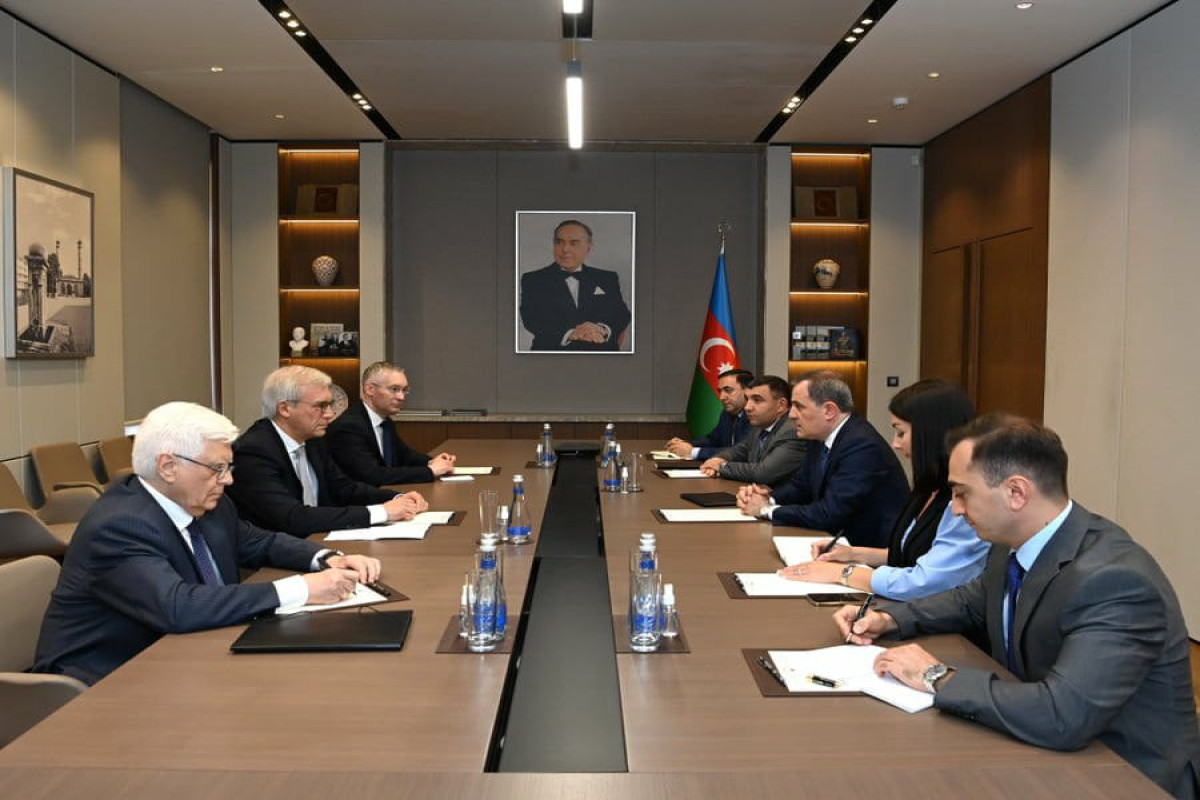 Заместитель Лаврова провел консультации в Баку