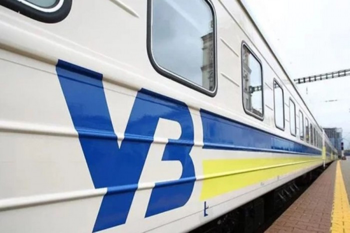 В Украине запускают дополнительные поезда для эвакуации населения