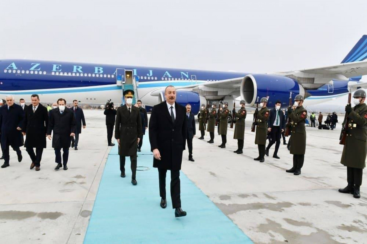 Ильхам Алиев прибыл в Турцию-ОБНОВЛЕНО -ФОТО 
