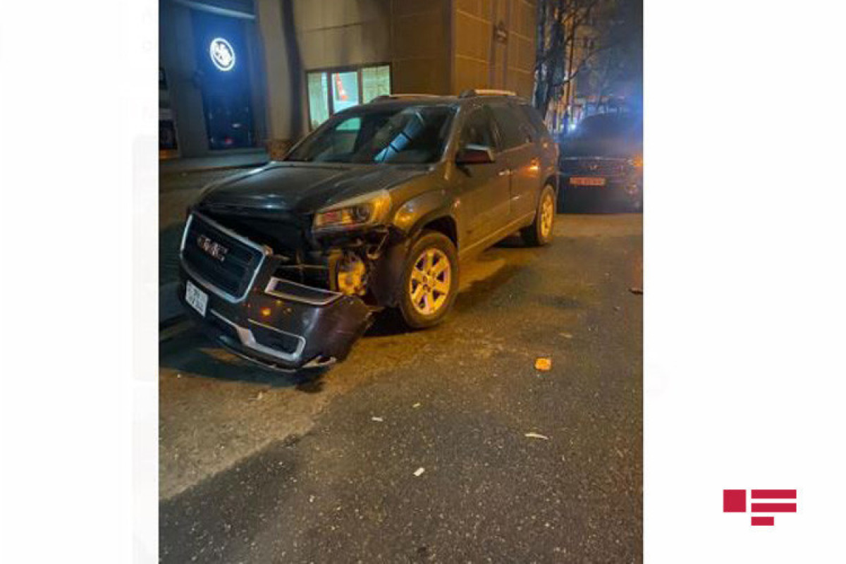 В Баку водитель разбил три авто и перевернулся-ФОТО -ВИДЕО 
