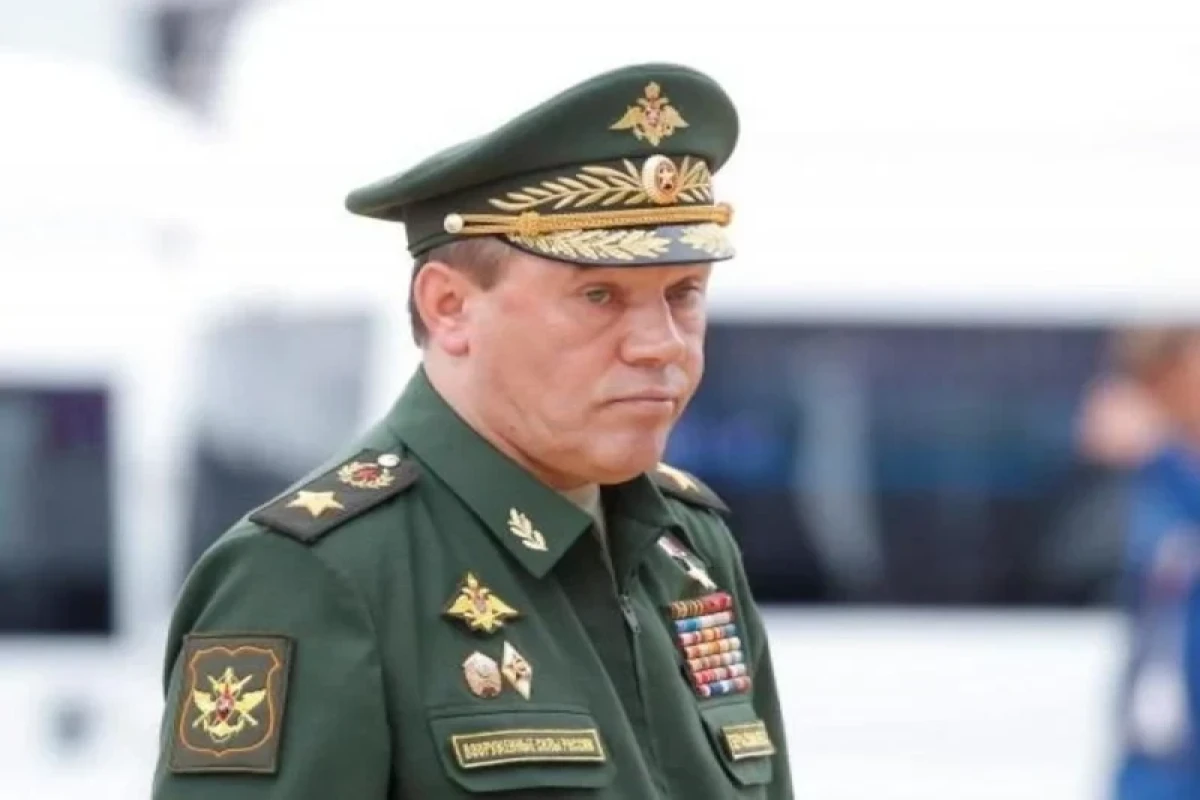 Начальник Генштаба Вооруженных сил России получил ранения под Изюмом - СМИ