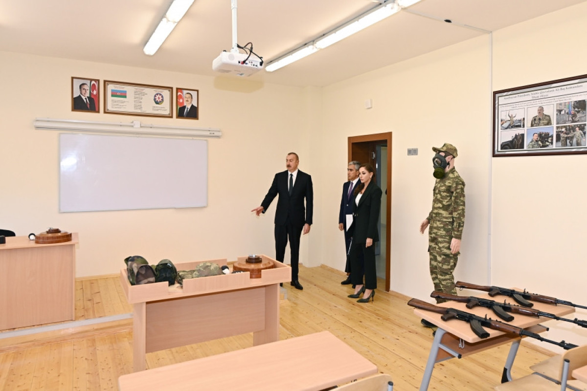 Президент и первая леди приняли участие в открытии школы в Сабунчинском районе-ФОТО -ВИДЕО 