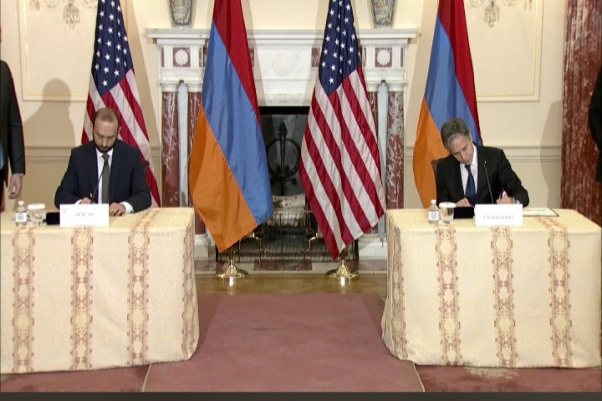 Блинкен: США приветствуют армяно-азербайджанский диалог