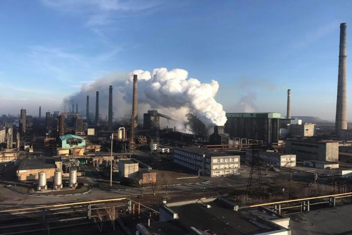 Силы РФ обстреляли коксохимический завод в Авдеевке, есть жертвы