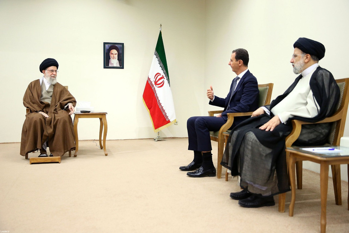Башар Асад совершил визит в Иран