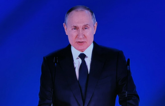 Путин поздравил народы Азербайджана и Украины с Днем Победы