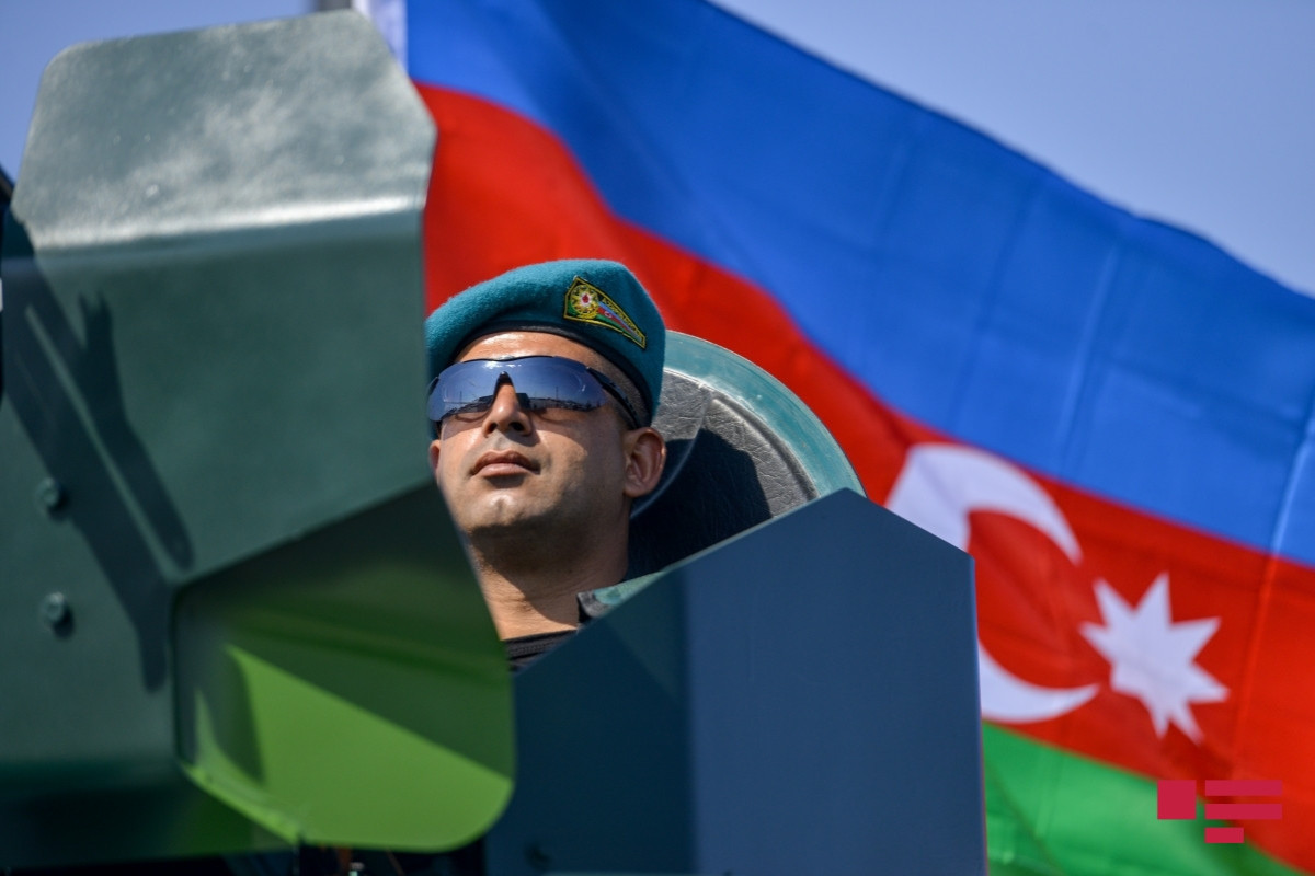 Госграницу Азербайджана будут охранять специальные силы воздушных операций
