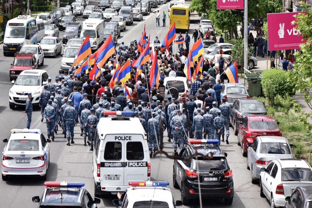 Партия войны путем подкупа привлекает участников на акции протеста в Ереване -ВИДЕО 