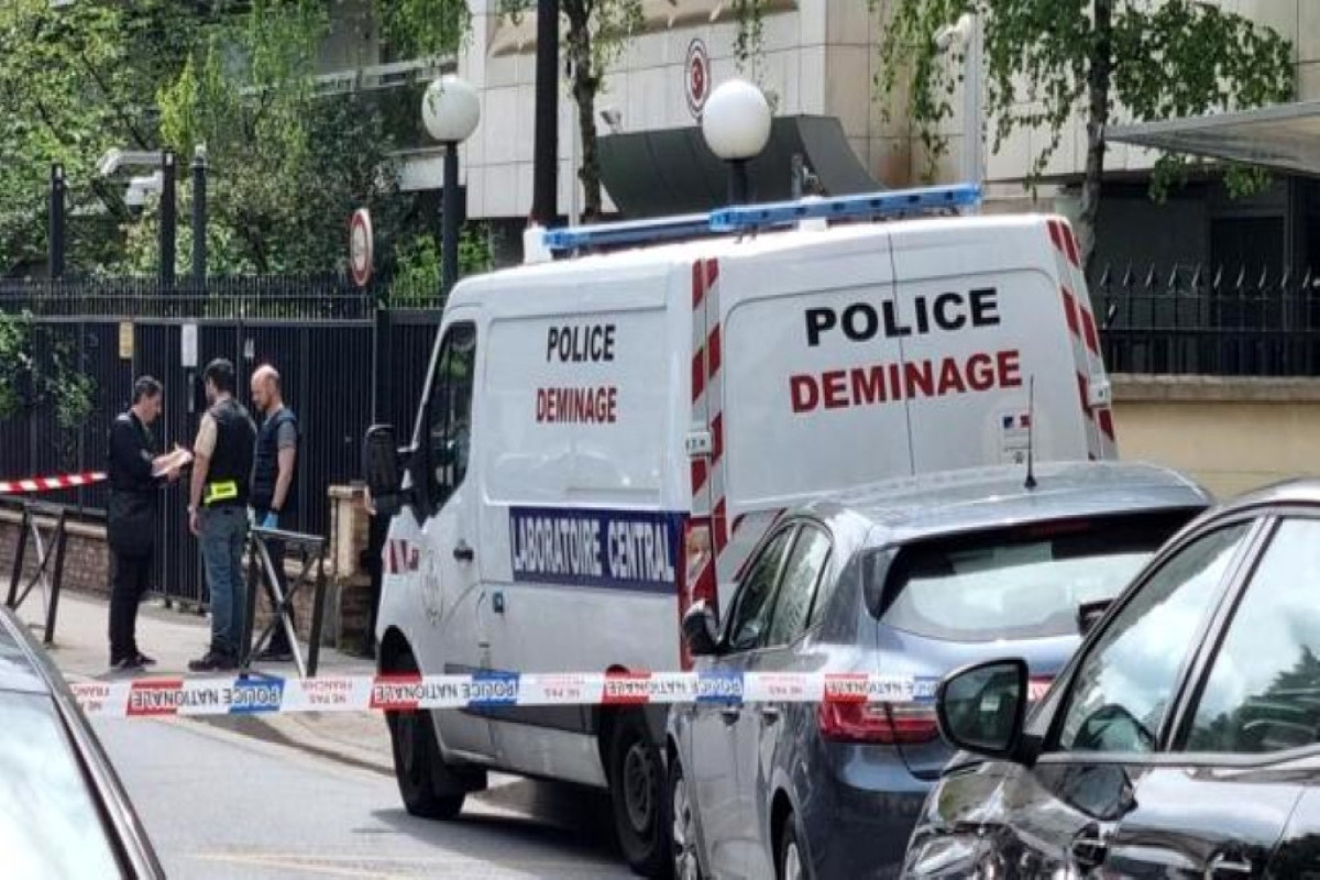 Генконсульство Турции в Париже подверглось нападению со взрывчаткой