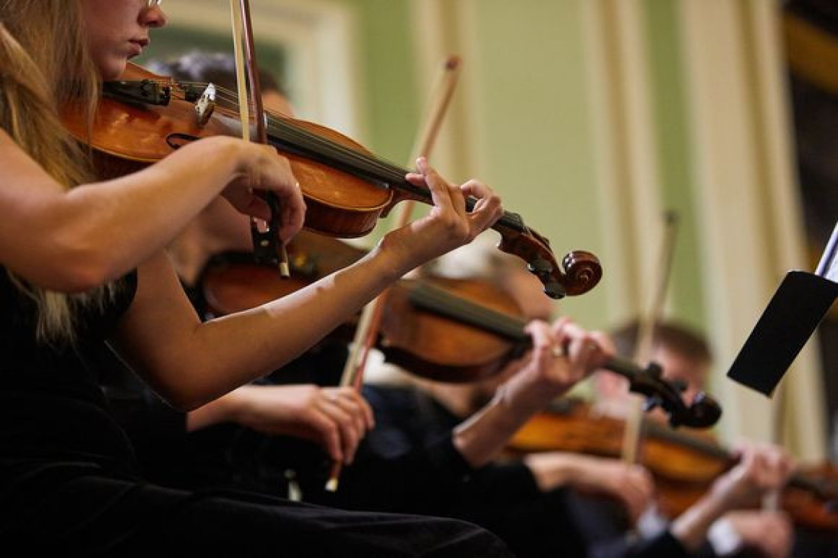 Российские музыканты из-за санкций остались без итальянских скрипок и американских роялей