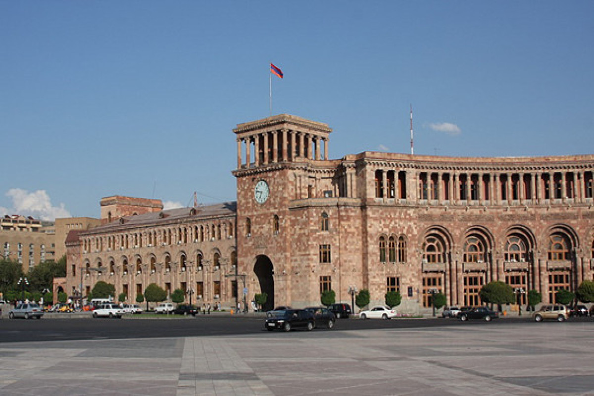 В Ереване перекрыта площадь Республики