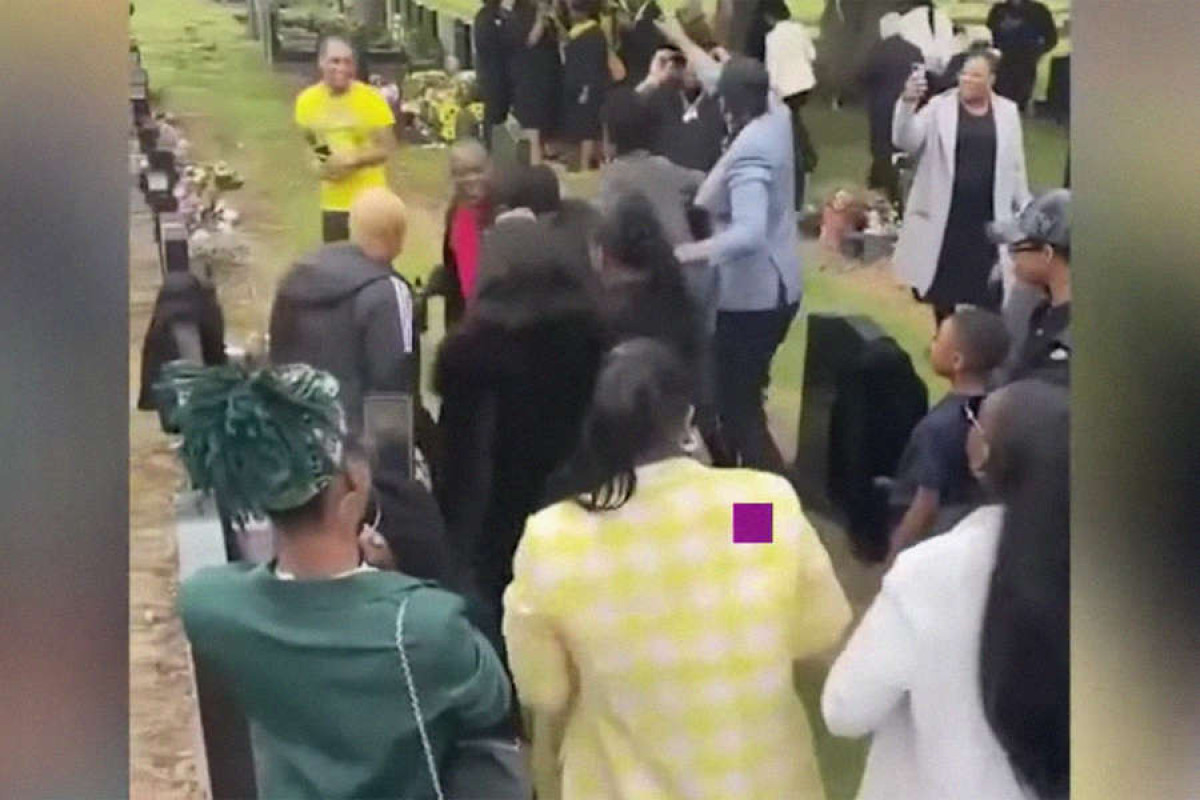 На похоронах жительницы Бирмингема устроили рейв-вечеринку