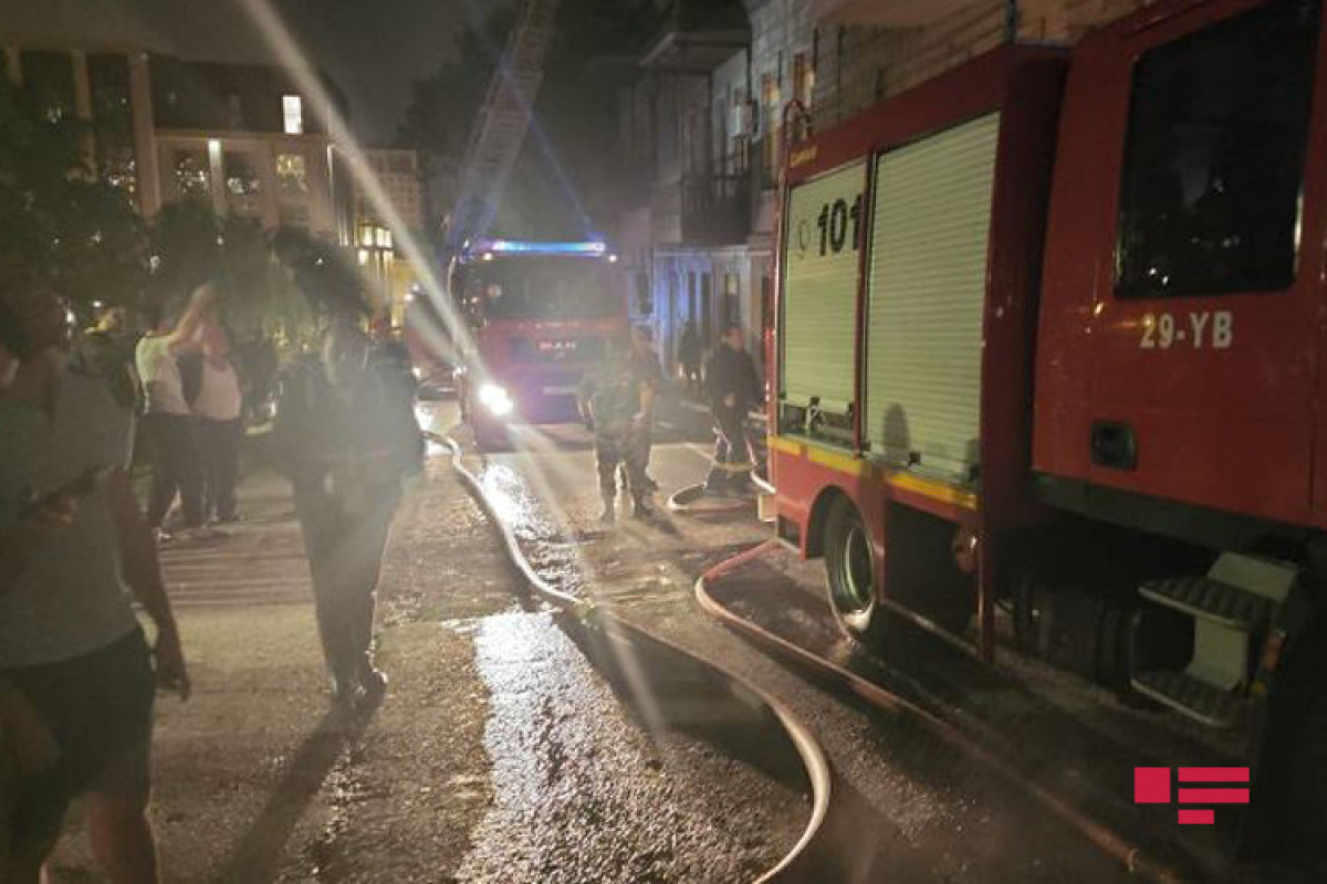 В Баку потушен крупный пожар в жилом доме -ФОТО -ВИДЕО -ОБНОВЛЕНО 