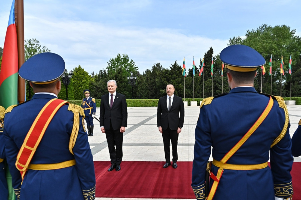 Состоялась церемония официальной встречи Президента Литвы-ФОТО 